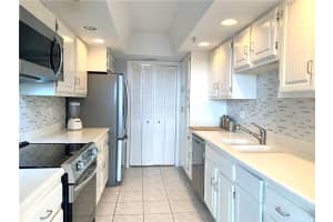 859 Jeffery St, Boca Raton, FL 33487, Sold 03/17/22