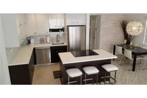 2811 NE 51st St, Fort Lauderdale, FL 33308, Sold 02/11/22