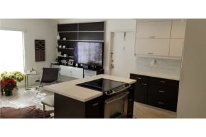 2811 NE 51st St, Fort Lauderdale, FL 33308, Sold 02/11/22