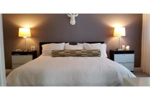 2811 NE 51st St, Fort Lauderdale, FL 33308, Sold 02/11/22