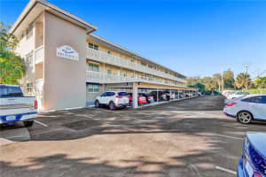 900 SW 12th St, Fort Lauderdale, FL 33315, Sold 01/13/22