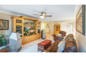 9269 NW 9th Ct, Plantation, FL 33324, Sold 12/30/21