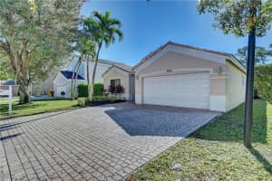 8442 NW 47th St, Coral Springs, FL 33067, Sold 01/18/22
