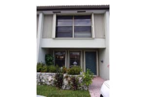 2939 NE 60th St, Fort Lauderdale, FL 33308, Sold 03/21/22