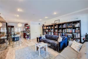 800 W 42nd St #4a, Miami Beach, FL 33140, Sold 03/01/22