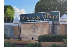 623 Waterside Dr, Hypoluxo, FL 33462, Sold 01/31/22