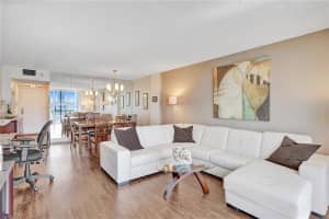 3800 S Ocean Dr, Hollywood, FL 33019, Sold 04/15/22