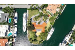 2541 Laguna Terrace, Fort Lauderdale, FL 33316, Sold 12/22/21