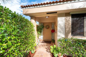 9375 NW 18th Ct, Plantation, FL 33322, Sold 01/24/22