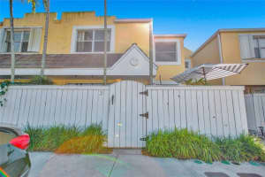 6870 SW 45th Ln, Miami, FL 33155, Sold 01/20/22