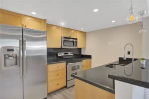 6870 SW 45th Ln, Miami, FL 33155, Sold 01/20/22