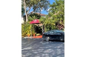 10135 W Sunrise Blvd, Plantation, FL 33322, Sold 01/07/22