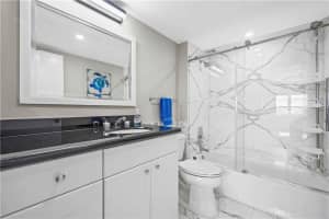 2500 E Las Olas Blvd, Fort Lauderdale, FL 33301, Sold 02/16/22