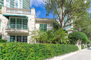 411 N New River Dr E # V-2, Fort Lauderdale, FL 33301, Sold 03/07/22