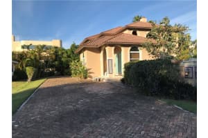 2325 NE 8th St, Fort Lauderdale, FL 33304, Sold 01/31/22
