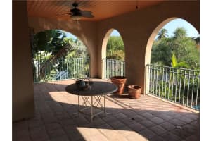2325 NE 8th St, Fort Lauderdale, FL 33304, Sold 01/31/22