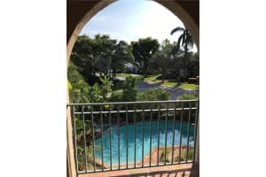 2325 NE 8th St, Fort Lauderdale, FL 33304, Sold 01/31/22