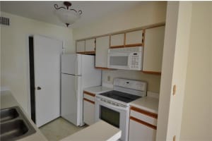 2351 NW 33rd St, Oakland Park, FL 33309, Sold 03/21/22