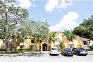 2445 NW 33rd St, Oakland Park, FL 33309, Sold 02/16/22