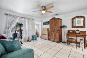 101 NW 9th St, Boca Raton, FL 33432, Sold 02/28/22