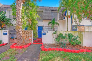 3932 SW 67th Way, Davie, FL 33314, Sold 01/28/22