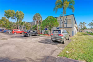 3932 SW 67th Way, Davie, FL 33314, Sold 01/28/22