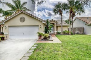 1135 E Lancewood Pl, Delray Beach, FL 33445, Sold 03/10/22
