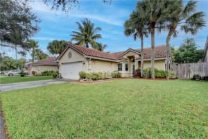 1135 E Lancewood Pl, Delray Beach, FL 33445, Sold 03/10/22