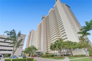 14951 Royal Oaks Ln, North Miami Beach, FL 33181, Sold 05/04/22