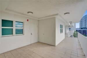 14951 Royal Oaks Ln, North Miami Beach, FL 33181, Sold 05/04/22