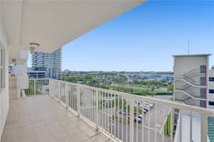14951 Royal Oaks Ln, North Miami Beach, FL 33181, Sold 05/04/22