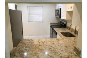5500 Lakewood Cir, Margate, FL 33063, Sold 02/25/22