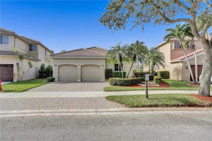 1433 Camellia Cir, Weston, FL 33326, Sold 01/21/22