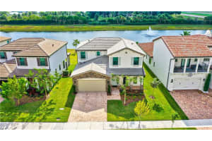8739 Grand Prix Ln, Boynton Beach, FL 33472, Sold 02/28/22
