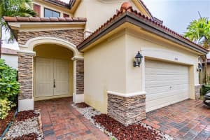 8790 NW 114th Pl, Doral, FL 33178, Sold 03/01/22