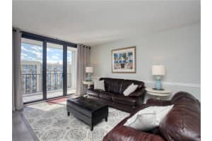 322 Buchanan St, Hollywood, FL 33019, Sold 01/31/22