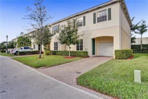 673 SW 3rd Ave, Pompano Beach, FL 33060, Sold 02/04/22