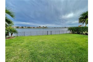 8910 Edgewater Pl, Parkland, FL 33076, Sold 02/28/22