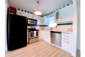 809 W Oakland Park Blvd APT J11, Wilton Manors, FL 33311, Sold 02/03/22