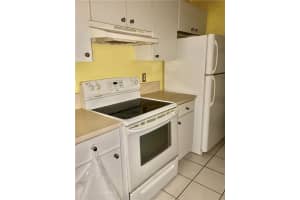 500 NE 2nd St, Dania Beach, FL 33004, Sold 12/15/22