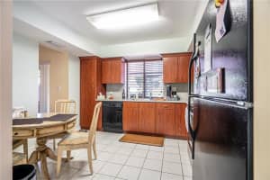 959 NW 79th Terrace, Plantation, FL 33324, Sold 01/24/22