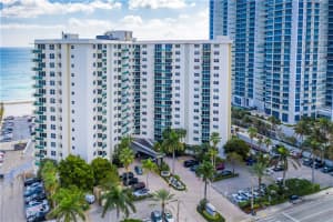 3001 S Ocean Dr, Hollywood, FL 33019, Sold 02/24/22