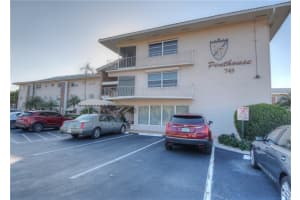 745 SE 19th Ave, Deerfield Beach, FL 33441, Sold 01/31/22