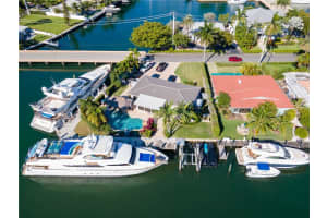 1436 SE 13th St, Fort Lauderdale, FL 33316, Sold 12/31/21