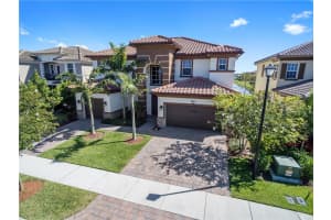 9860 Lakeview Ln, Parkland, FL 33076, Sold 05/27/22