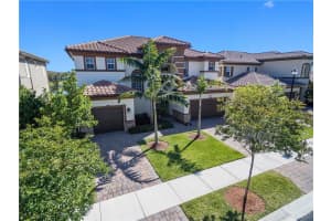 9860 Lakeview Ln, Parkland, FL 33076, Sold 05/27/22