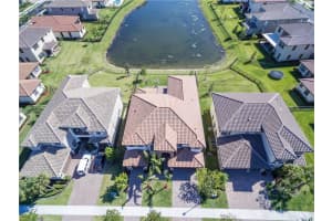 9860 Lakeview Ln, Parkland, FL 33076, Sold 05/27/22