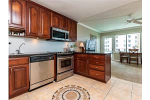 4050 N Ocean Dr, Fort Lauderdale, FL 33308, Sold 01/31/22