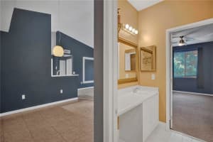 6960 SW 39th St APT E301, Davie, FL 33314, Sold 01/26/22