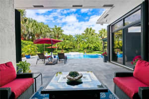 10977 Golden Eagle Ct, Plantation, FL 33324, Sold 02/18/22